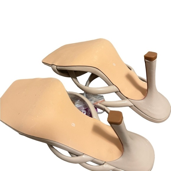 Brand new women sandals size US6 - Picture 3 of 5